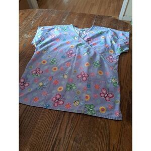 Med White Cross Butterfly Floral Flowers Short Sleeve VNeck Scrub Top Shirt Vet